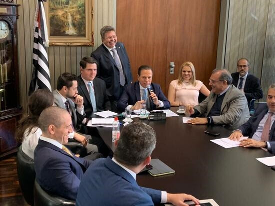 JOÃO DORIA PARTICIPA DE REUNIÃO COM DEPUTADOS NA ASSEMBLEIA