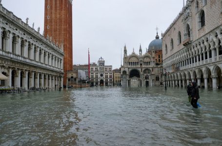 Veneza tem a maior maré dos últimos 50 anos