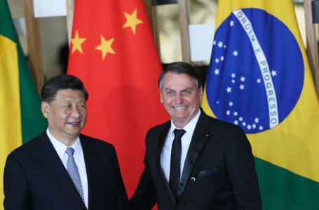 Brasil e China firmam acordos em áreas como política, comércio e saúde