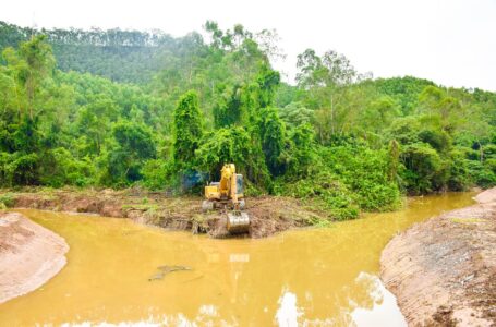 Prefeitura intensifica manutenção e limpeza nos córregos e rios da cidade em Cajamar