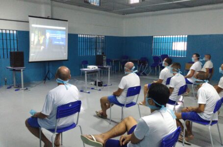 Detentos do presídio de Alcaçuz participam do maior treinamento de inteligência emocional do mundo