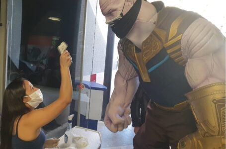 Campanha de doação de alimentos surpreende até o supervilão Thanos