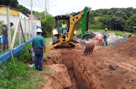 Moradores da travessa Duílio Fontebasso podem solicitar ligações de água e esgoto em Jundiaí