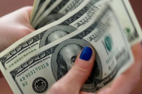 Dólar é pressionado ante real em meio a esperanças de vacina