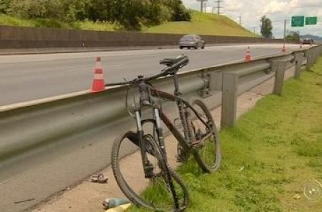 Ciclista é atingido por caminhão em rodovia de Jundiaí