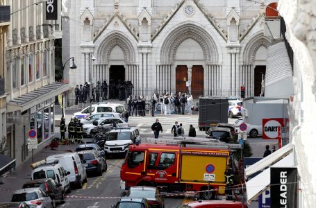 Ataque a faca deixa 3 mortos em Nice; 1 vítima foi decapitada na França