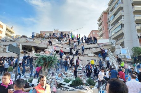 Terremoto no mar Egeu é sentido na Turquia e na Grécia; há mortos e mais de 100 feridos