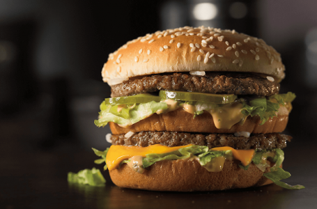 Tem início a venda antecipada para o McDia Feliz 2020. BigMac por apenas R$ 17