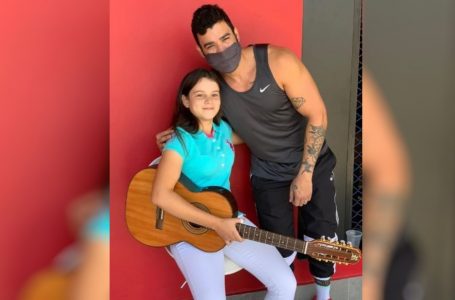 Após vídeo com Gusttavo Lima, menina cantora ganha mais de 200 mil seguidores e se assusta com repercussão: ‘Surreal’