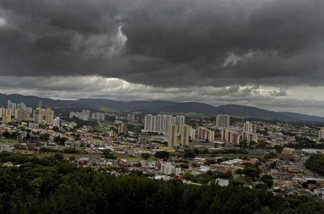 Chuva forte atinge região da Roseira; cidade permanece no estado de Observação