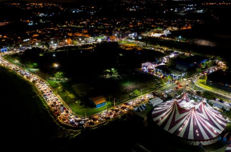 Drive Túnel Iluminado terá último dia de visitação nesta quarta (23/12)