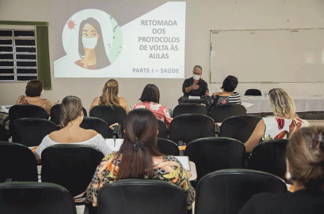 Plano de retorno das aulas presenciais é tema de reunião entre supervisores da Secretaria Municipal de Educação