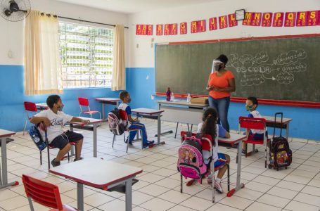 Responsabilidade e esperança marcam o retorno às aulas nas escolas municipais de Itupeva