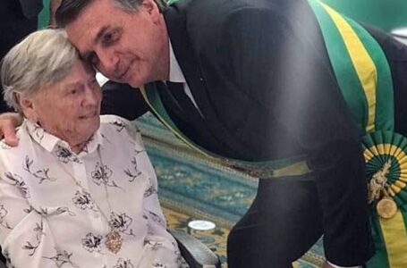 Mãe do presidente Jair Bolsonaro morre aos 94 anos