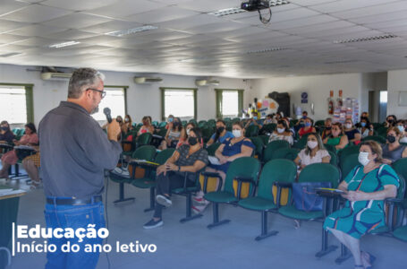 Planejamento pedagógico do ano letivo de 2022 é abordado em encontro de equipes