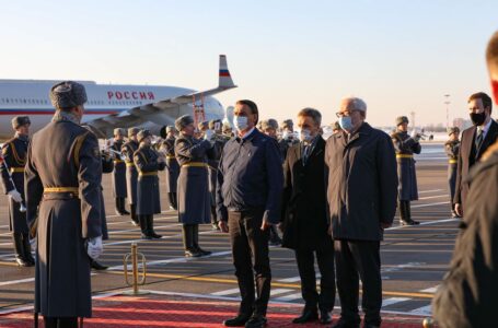 Presidente Jair Bolsonaro desembarca na Rússia na manhã de hoje